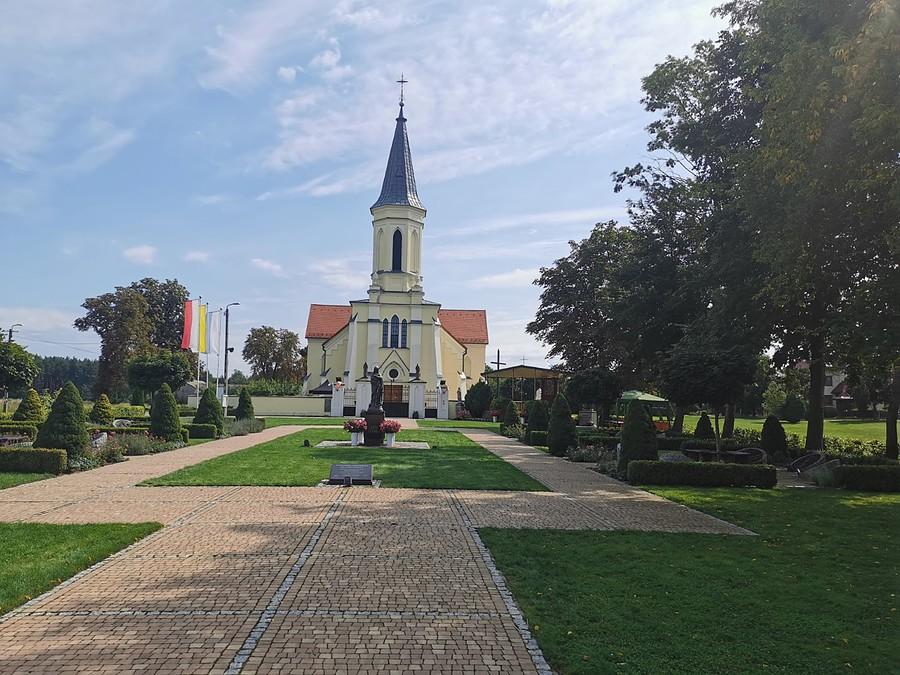 Sanktuarium w Pieczyskach