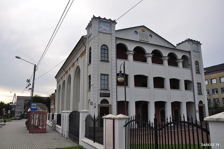 Ośrodek Spotkania Kultur dawna Synagoga w Dąbrowie Tarnowskiej