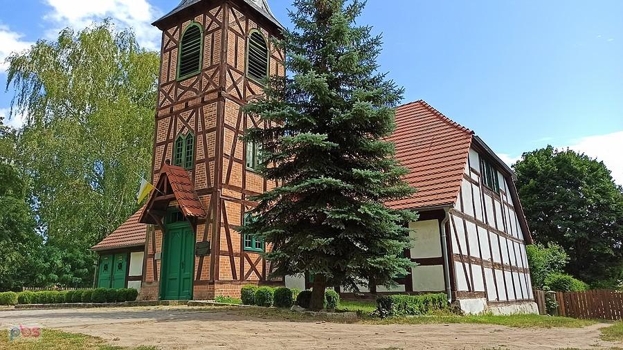 Kościół w Santocznie