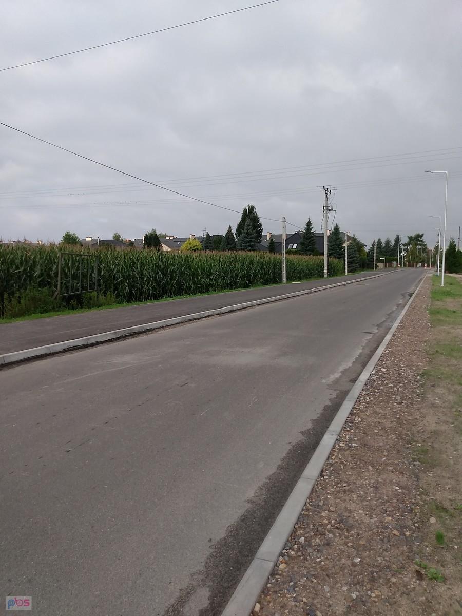 Ulica Partyzantów w Ożarowie