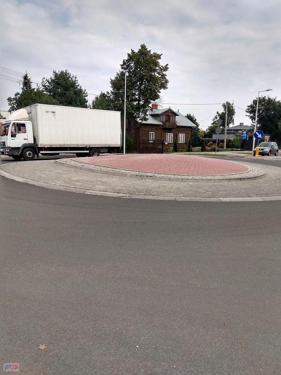 Rondo w Zielonkach bez odrobiny zieleni