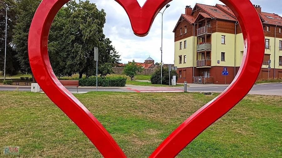 Widok na kościół farny w Strzelcach Krajeńskich