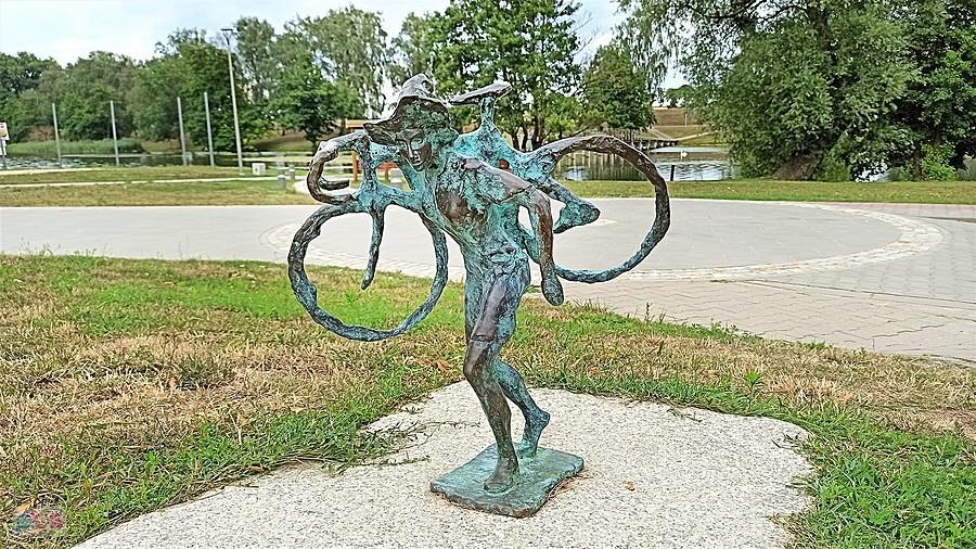 Czarownica Kolarka w Strzelcach Krajeńskich nad Jeziorem Górnym (Klasztornym)