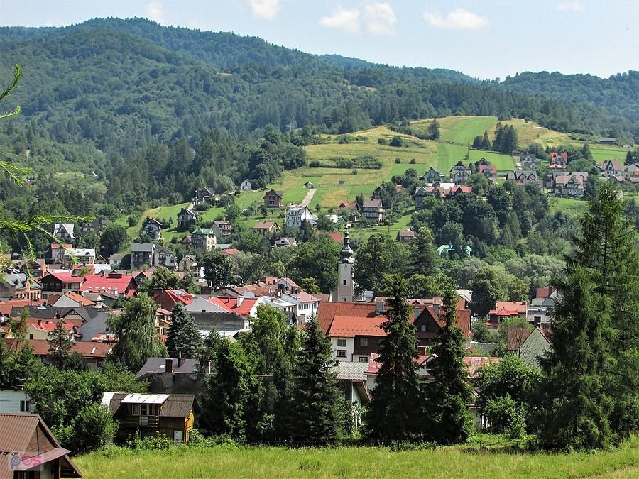 Krościenko nad Dunajcem - widok ze szlaku na przełęcz Chwała Bogu