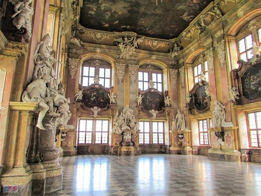 Sala Książęca w opactwie cystersów w Lubiążu