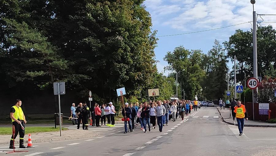 Jakaś pielgrzymka. Czy coś. Tulce