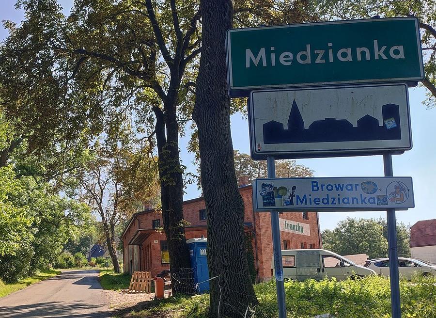 Wjazd do Miedzianki