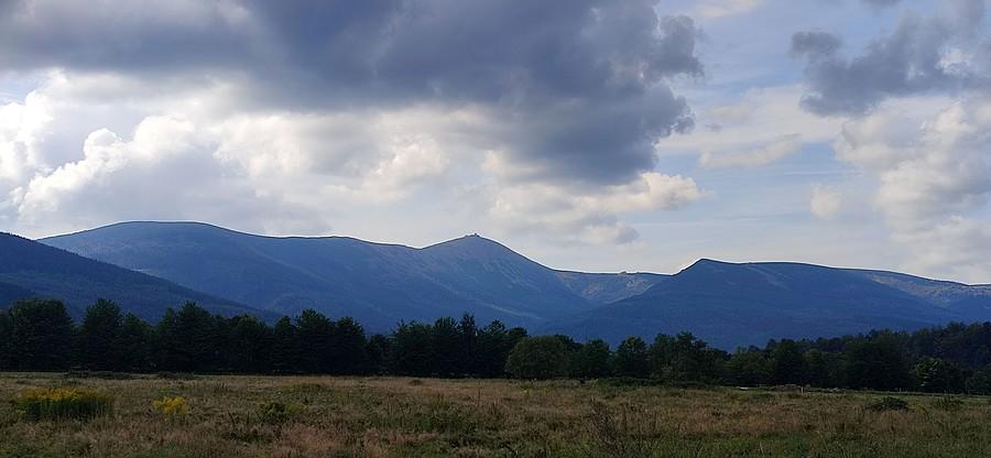 Przedburzowa panorama Karkonoszy