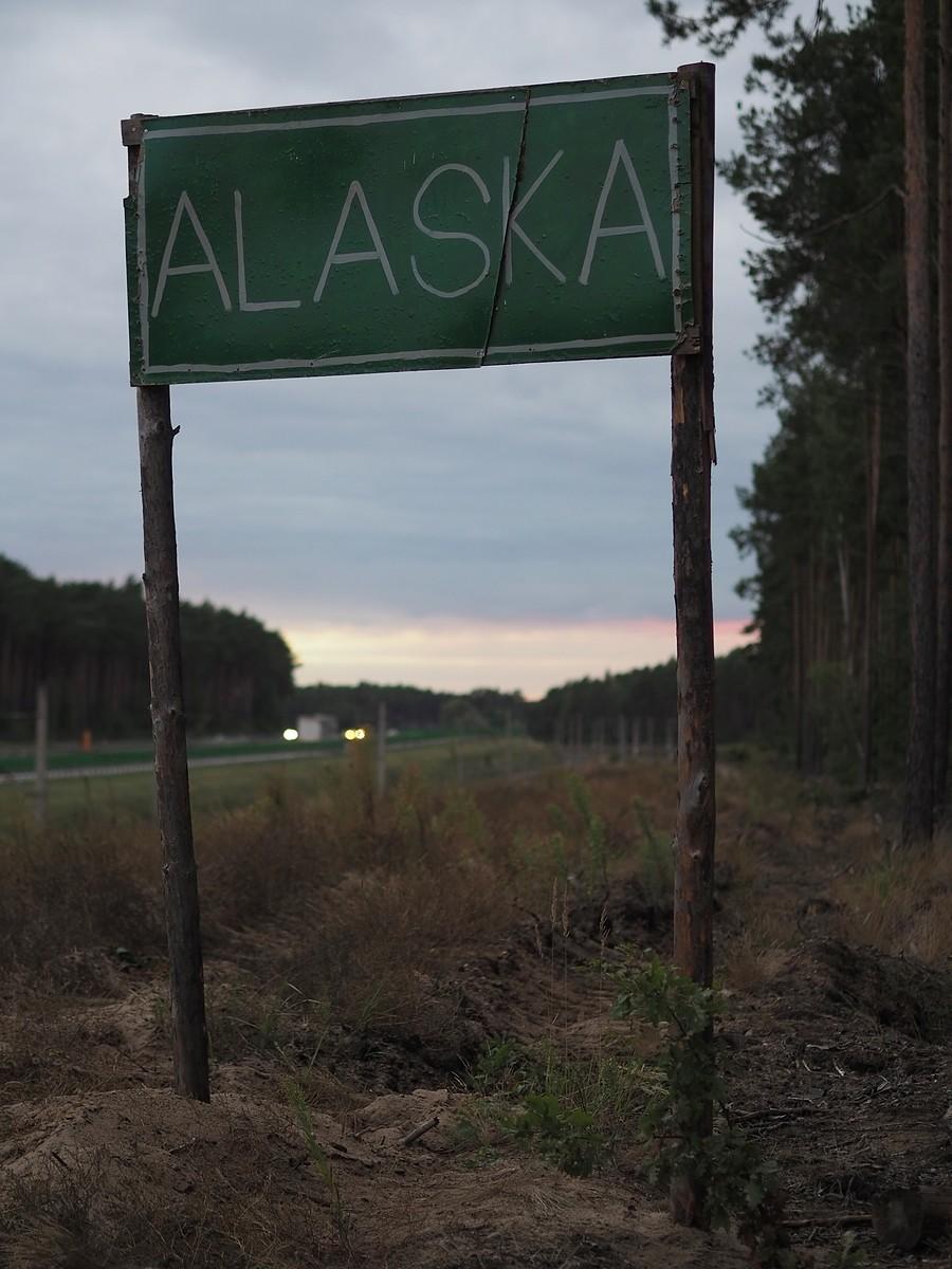 Miejscówka przy obwodnicy kolejowej i autostradzie A2 zwana "Alaska"