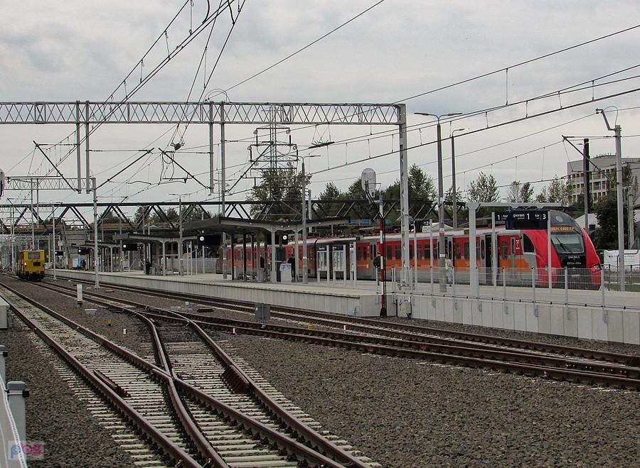 Polregio do Łodzi Fabrycznej na dworcu Warszawa Główna