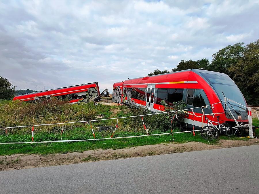 Wrak pociągu DB w Kołbaskowie