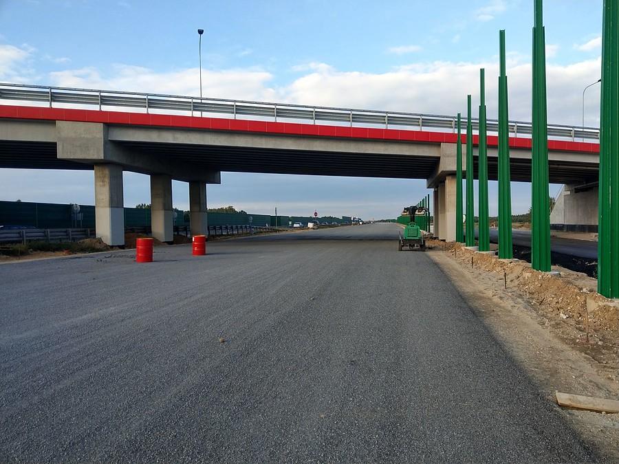 Deko autostradą, tak dla zasady że nie wolno