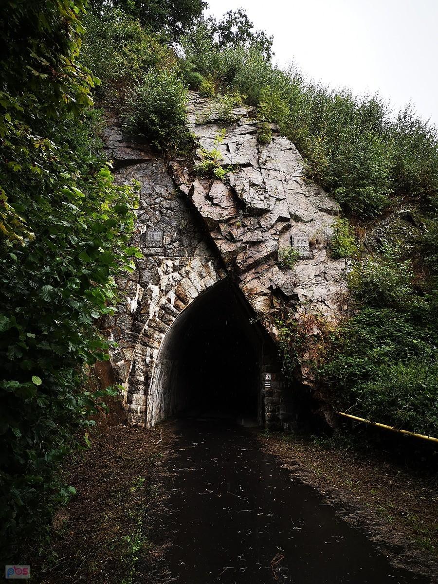 Drugi tunel na drodze do zapory na Jeziorze Złotnickim