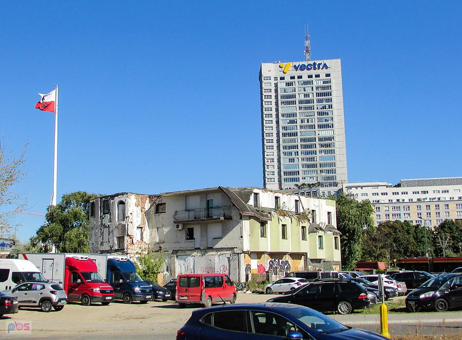 Maszt Wolności, ruiny Czarnego Kota i Babka Tower