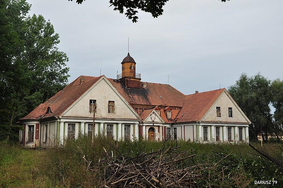 Dwór z 1911 roku Marii Osmeckiej - Szenic