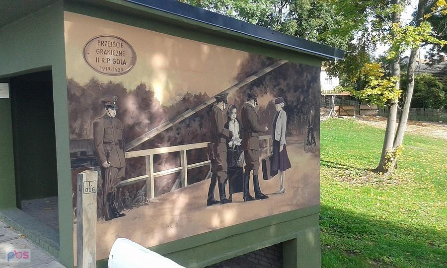 Miejscowość Gola położona jest przy moście nad Prosną, tu było przejście graniczne z III Rzeszą