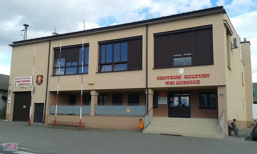 Miał być urząd gminy w Łubnicach a wyszedł ośrodek kultury.