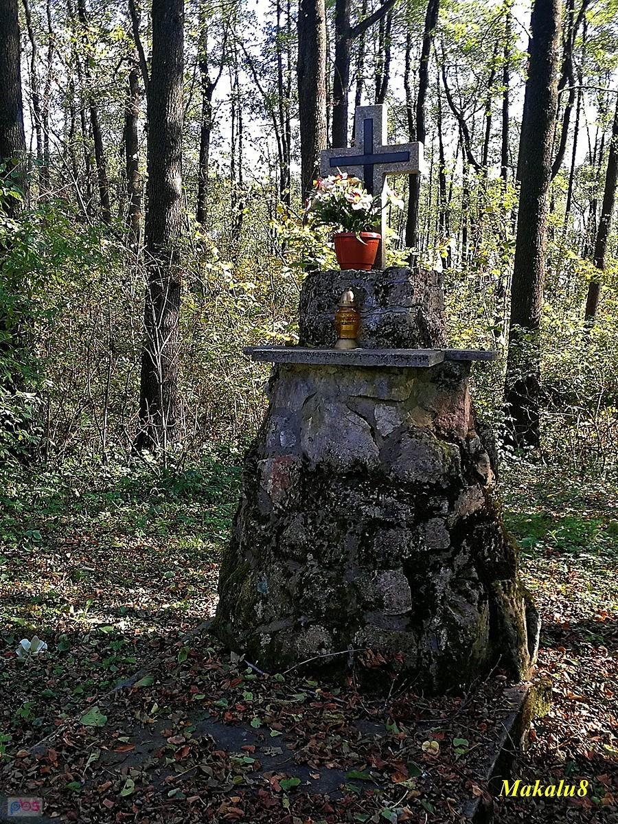 Kapliczka w Błędowie
