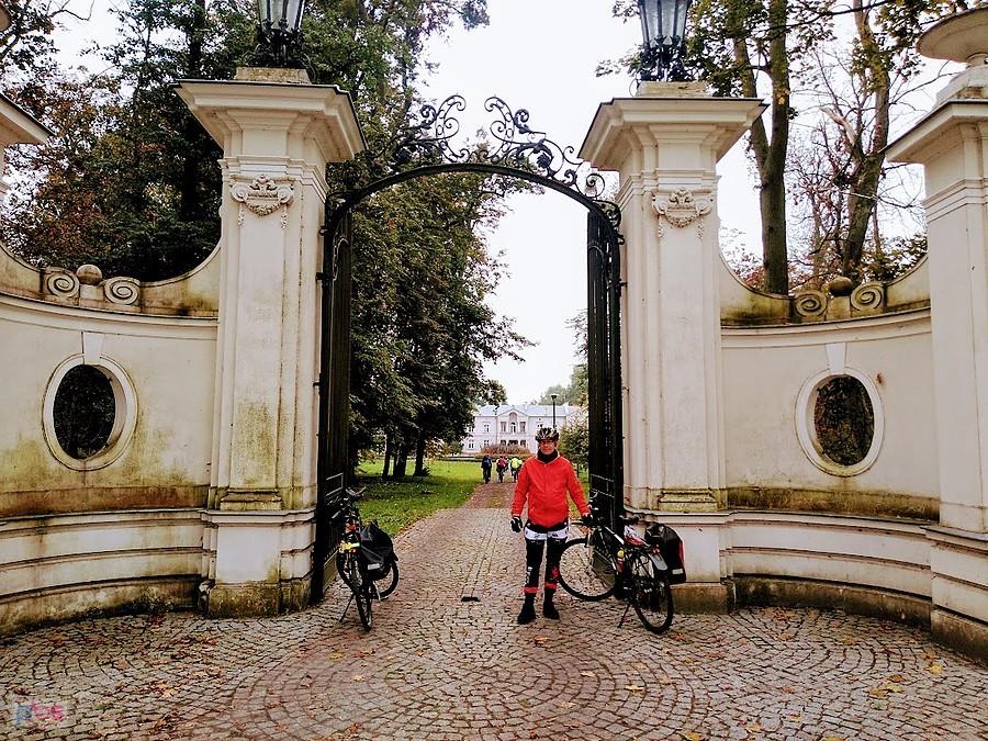 Pałac z 1875 roku Heleny Sumińskiej / ob. Dom Opieki - Ugoszcz