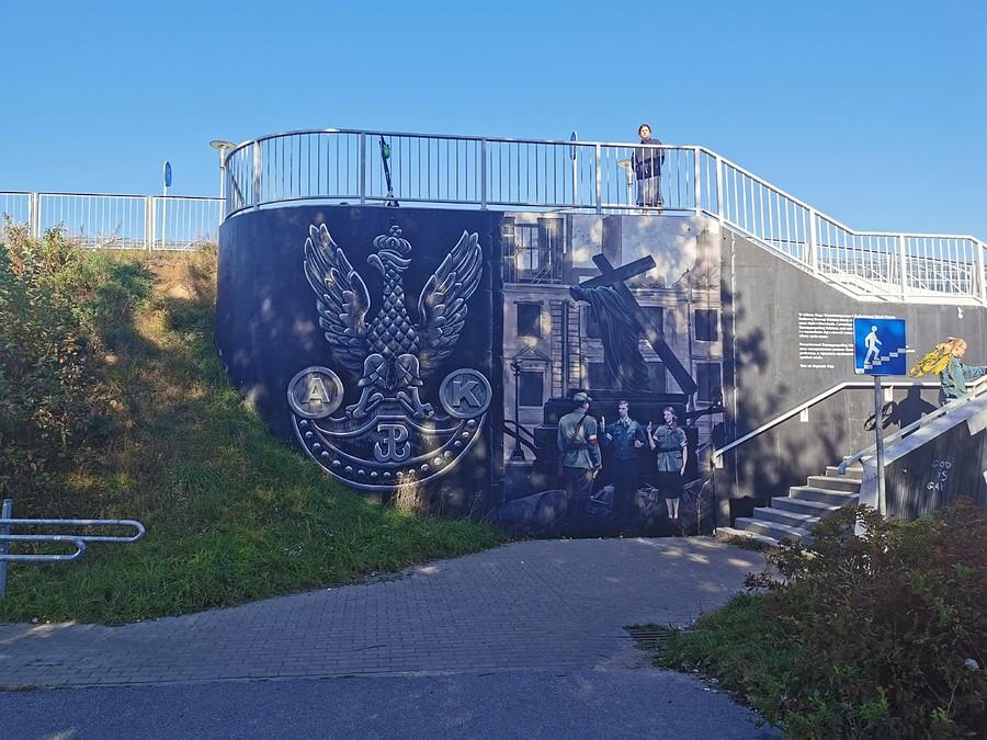 Mural na Trasie AK