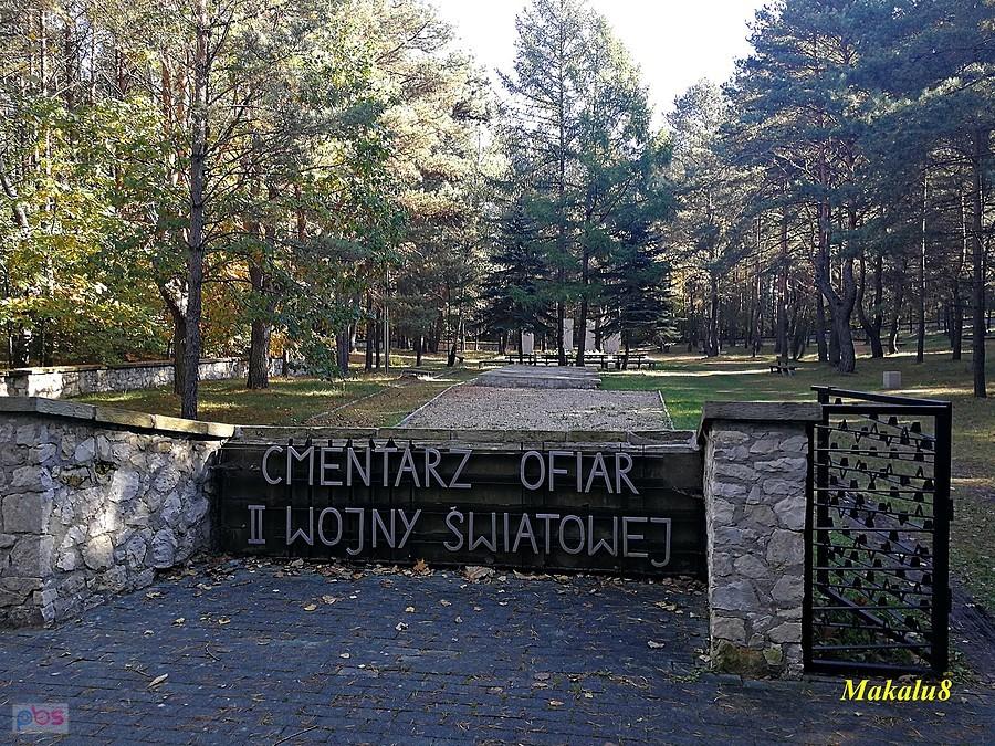 Olsztyn-Miejsce straceń - cmentarz
