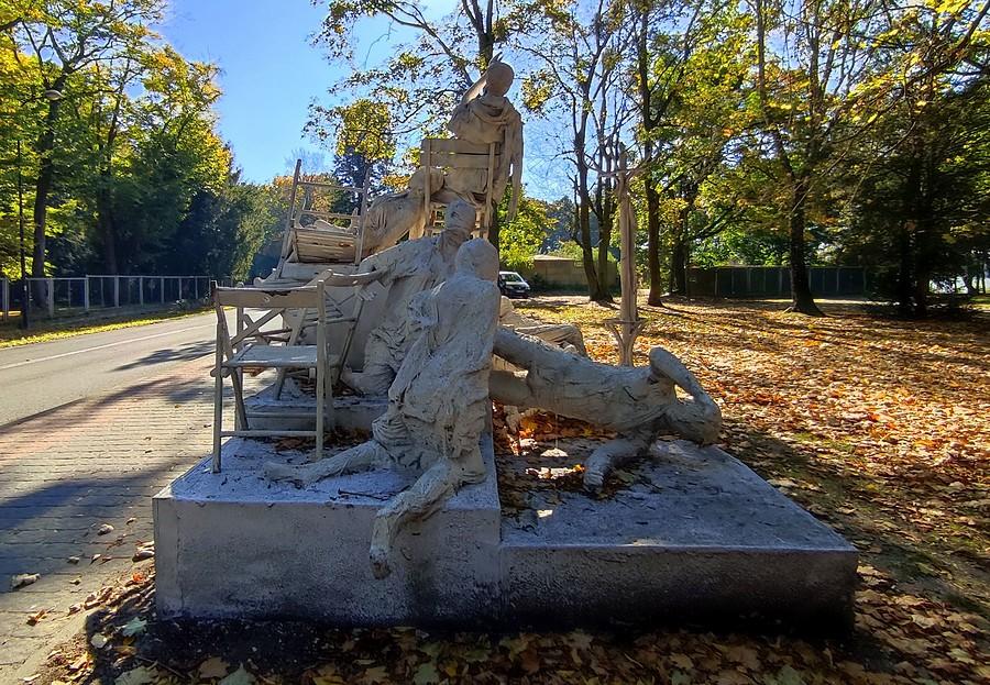 Rzeźba "Melancholia" w Kórniku
