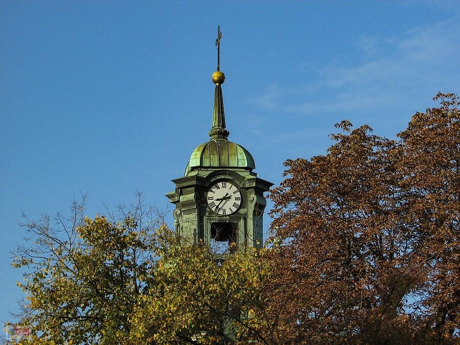 Wieża zegarowa karmelitów