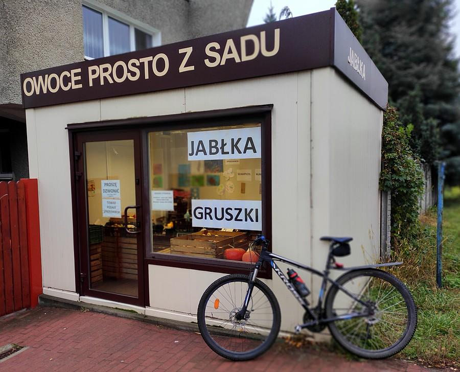 Przy sklepiku z jabłkami na Fabianowie, Poznań