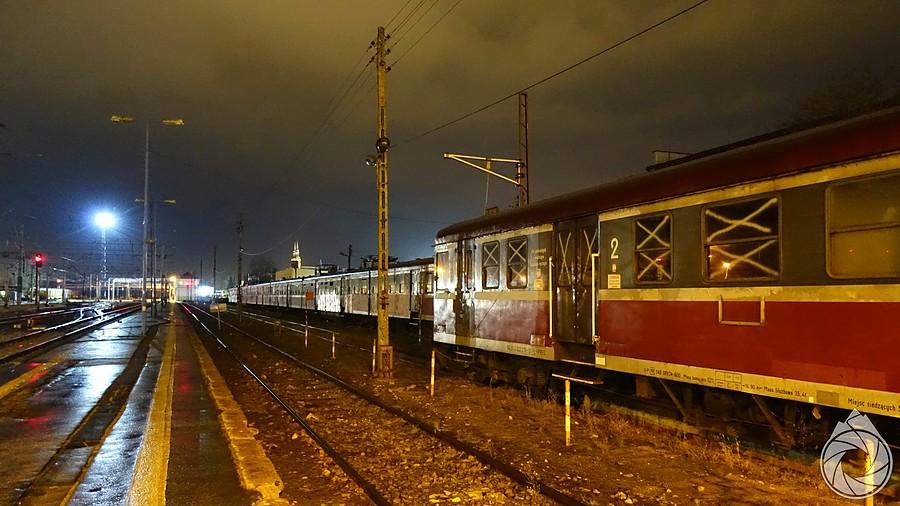 wagony noclegowe na dworcu w Skarżysku