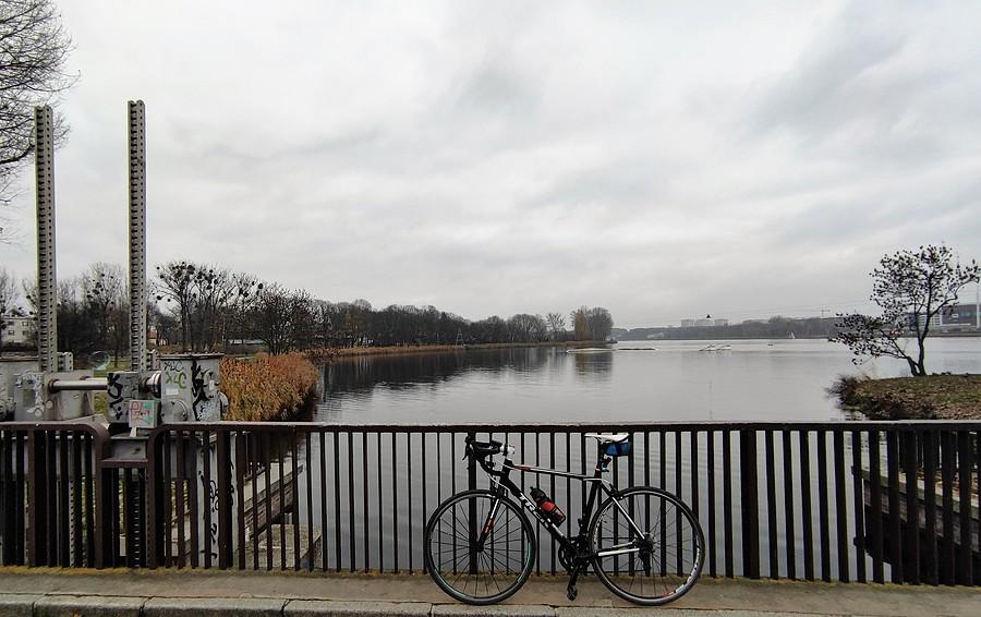 Przy śluzie na poznańskiej Malcie
