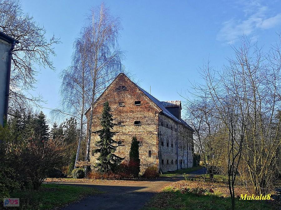 Kopciowice, spichlerz.