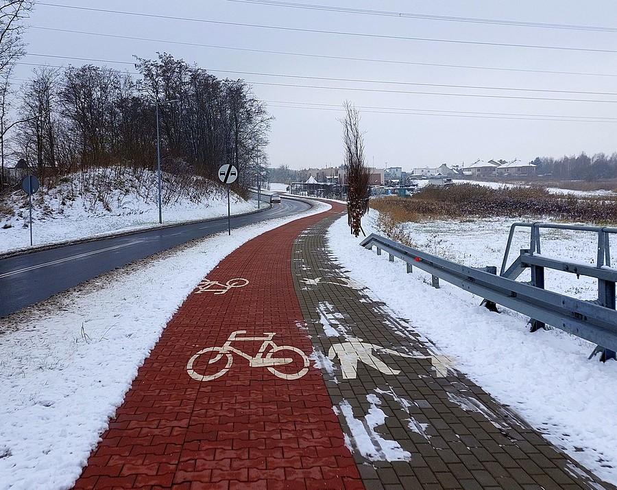 O dziwo odśnieżona gównośmieszka w Komornikach