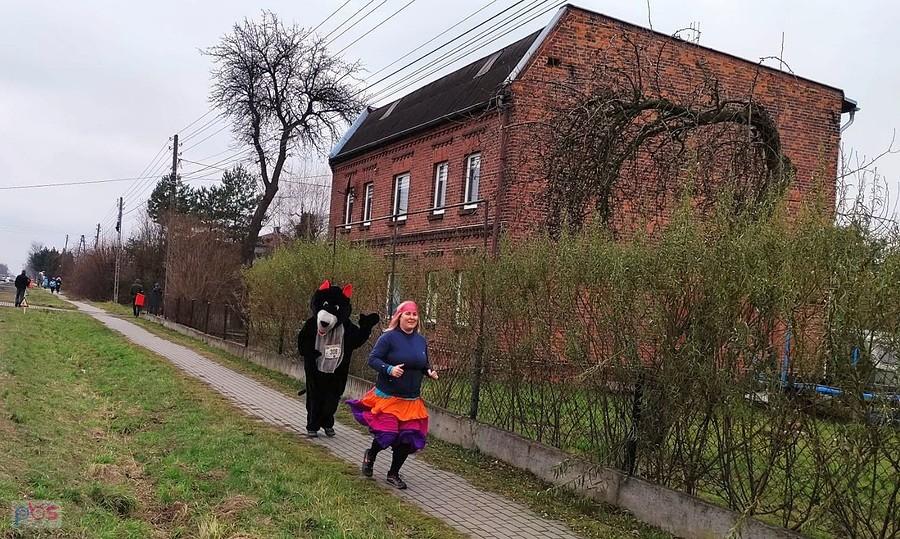 Ktoś mnie goni!