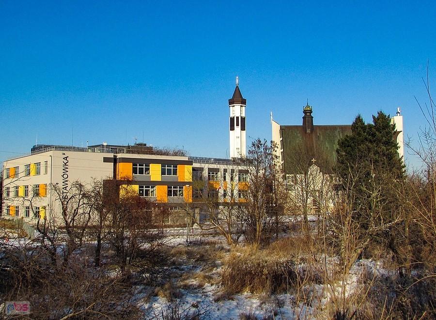 Szkoła Podstawowa Zakonu Pijarów i sanktuarium na Siekierkach