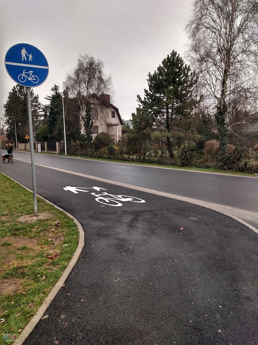 Ddr ul. Partyzantów w Ożarowie