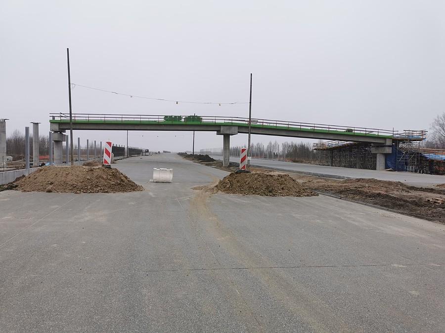 Wygląda jak przejazd rowerowy nad S7