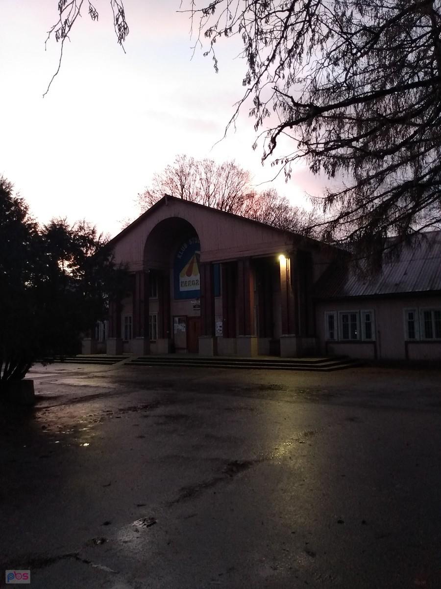 "Karuzela" na osiedlu " Przyjaźń"