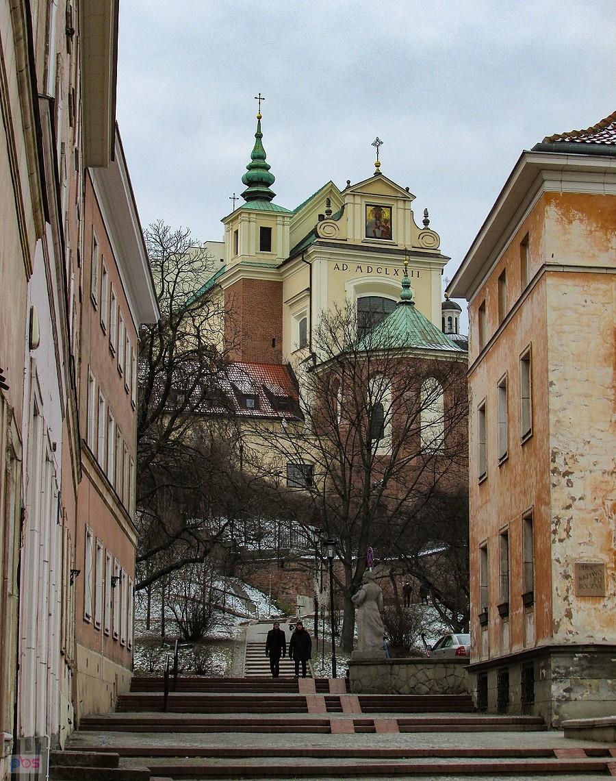 Widok z Maiensztatu na kościół św. Anny