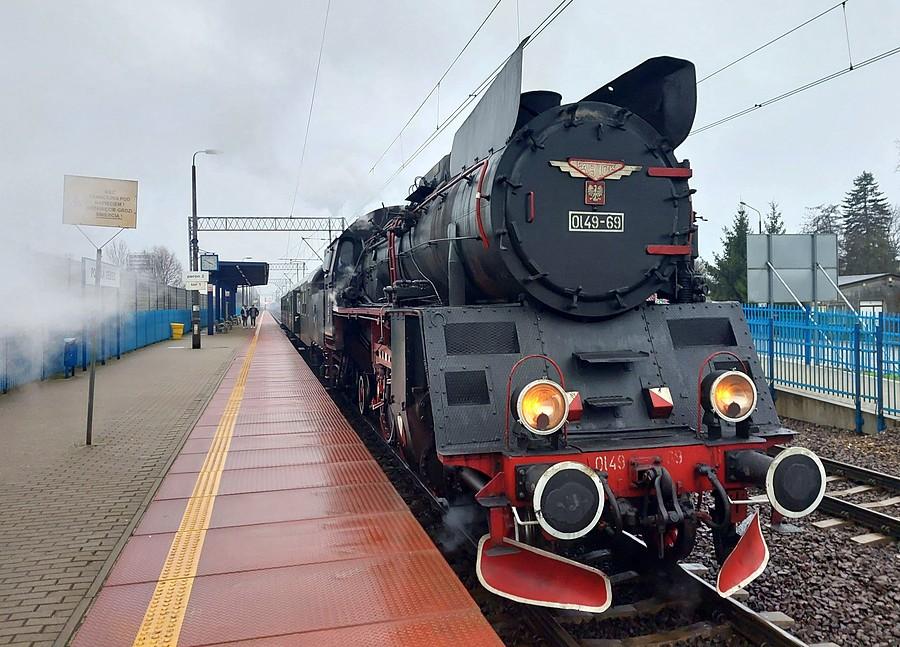 Ol49 na stacji Poznań Dębiec