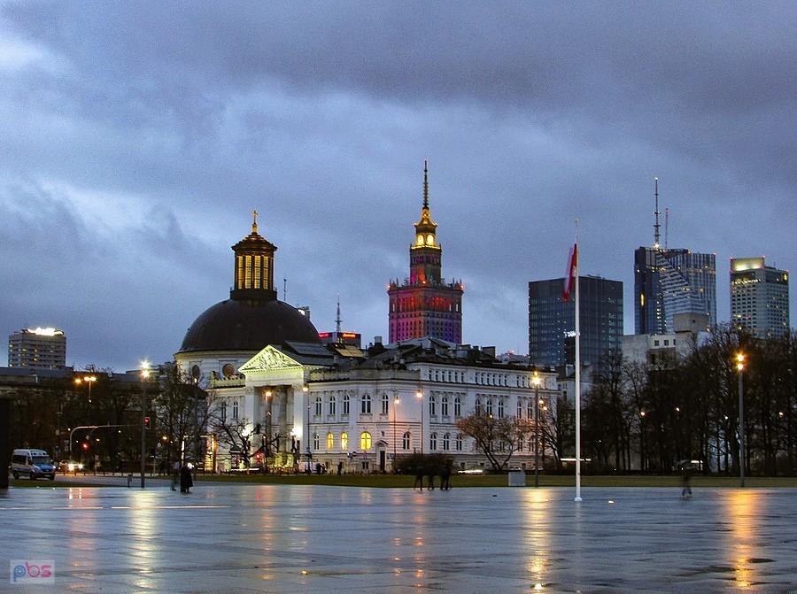 Widok z placu Piłsudskiego