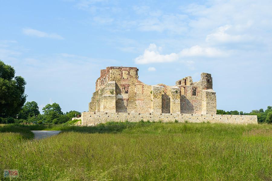 Zamek biskupi w Siewierzu