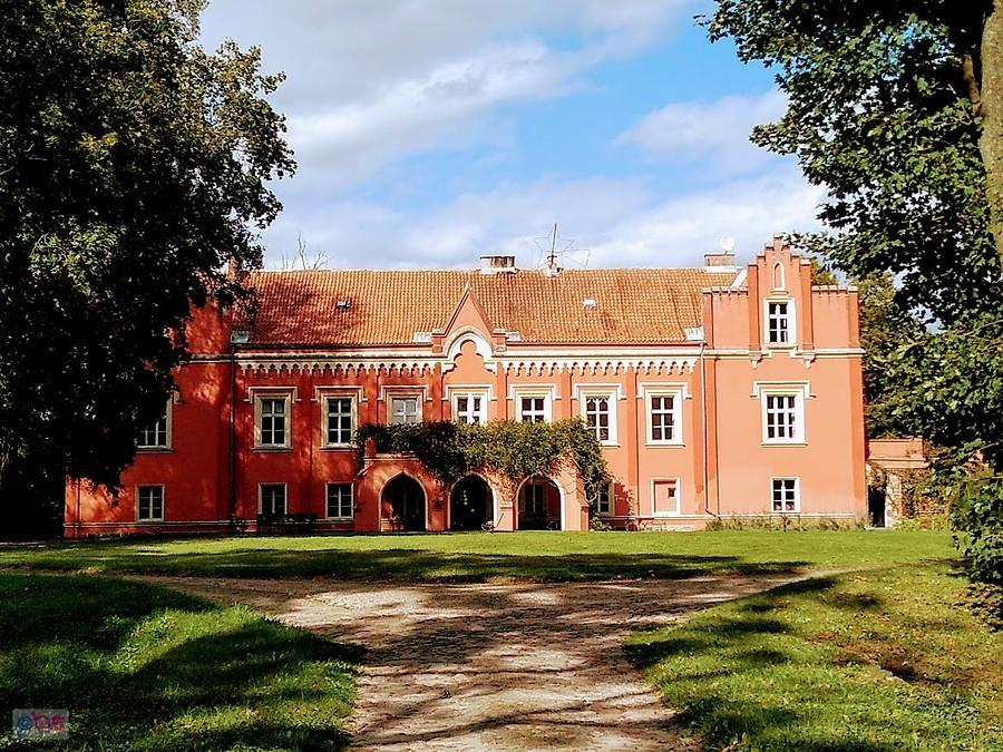 "Grabowy Dwór"