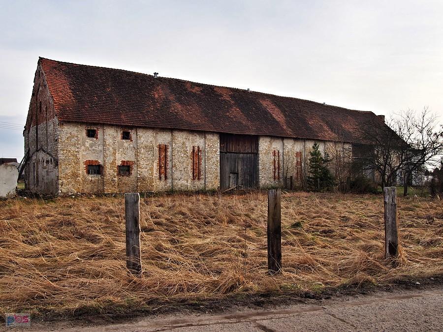 Folwarczna stodoła