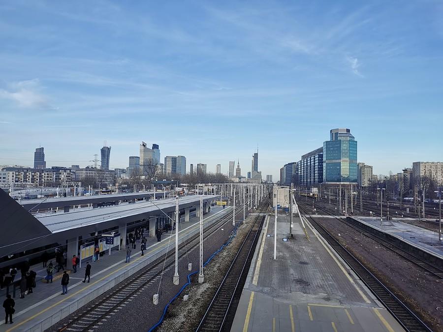 Widok z przejścia nad torami