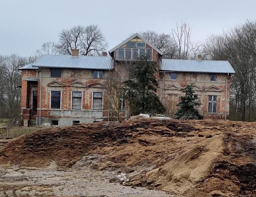 Dawny folwark założony w 1821 roku przez von der Goltza