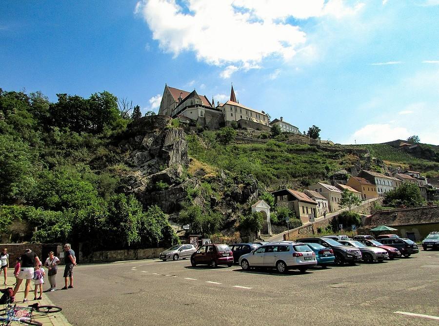 Znojmo - wzgórze z kościołem św. Mikołaja