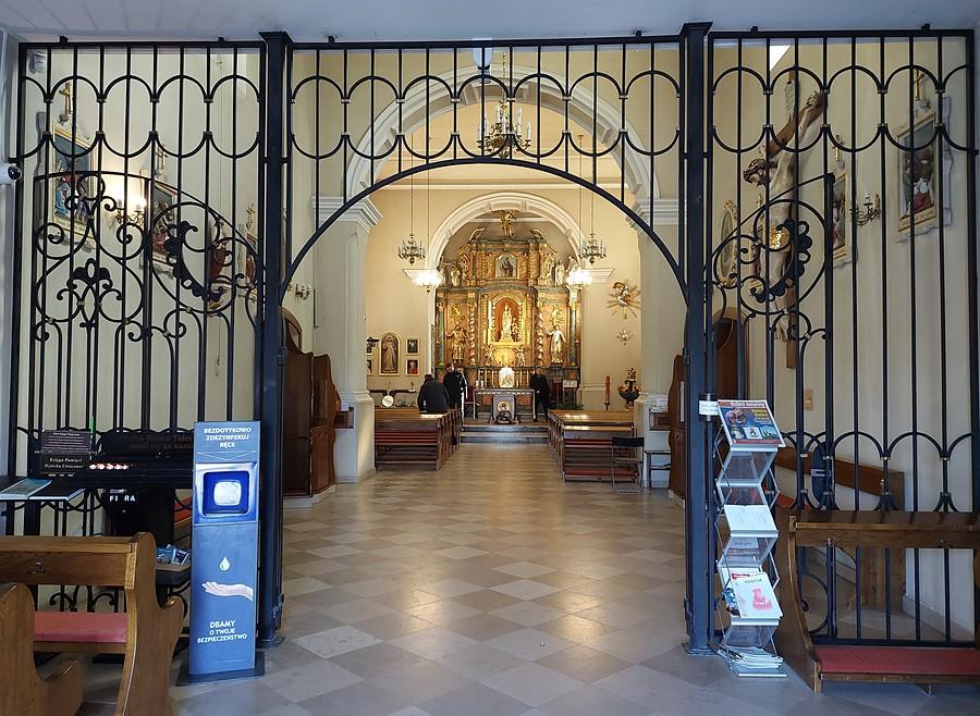 Wnętrze kościoła w Tulcach