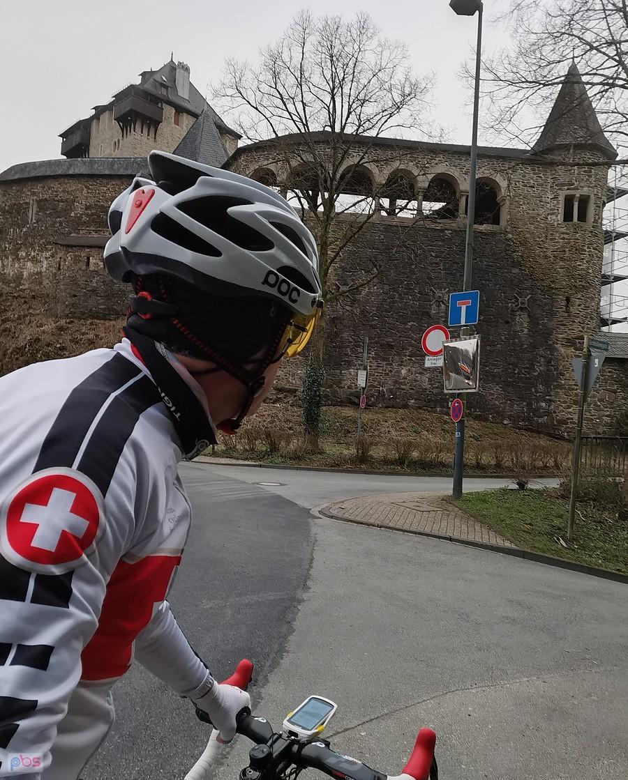 Schloß Burg Tour