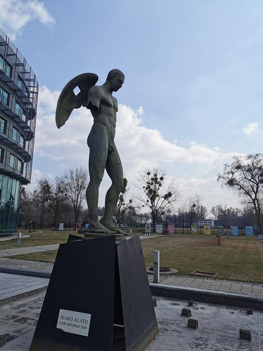 Ikar Uskrzydlony