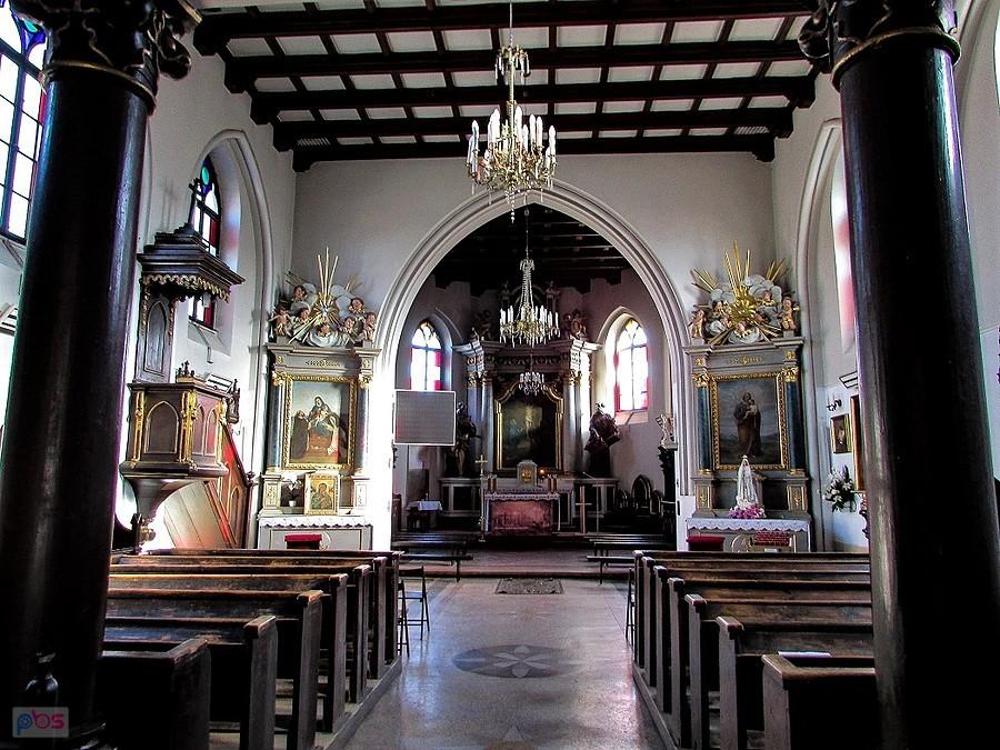 Wnętrze tarchomińskiej świątyni